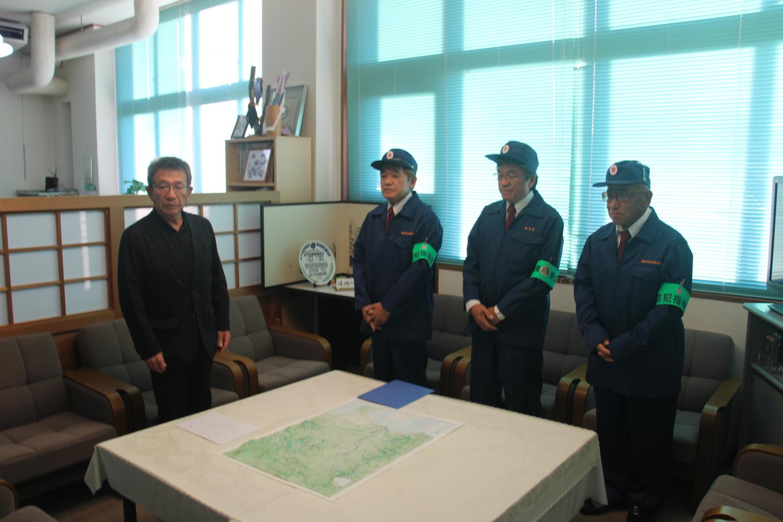 防犯指導員辞令交付式3