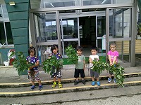 葉っぱについた状態で記念写真