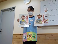 栄養士が説明している