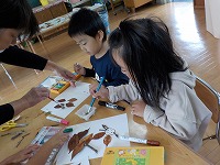 落ち葉アートに挑戦中です