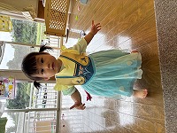 ドレスを着ている子ども