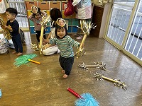 踊っている子ども