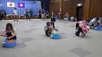 保護者ゲーム　水くみリレー