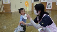 かぶとの中の顔当て　男の子１